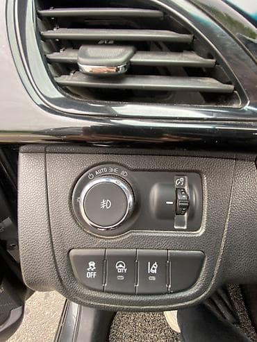 Транспорт: Chevrolet Spark: 2017 г., 1 л, Автомат, Бензин, Хэтчбэк — 6