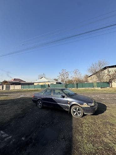 фит 2000: Volkswagen Passat: 1990 г., Седан — 4