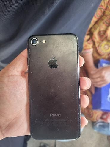 холодильник купить бу: IPhone 7, Черный — 1