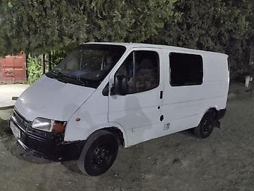toyota bz4: Легкий грузовик, Ford — 1