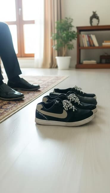 Продаю обувь на девочку 36 размеры в хорошем состоянии