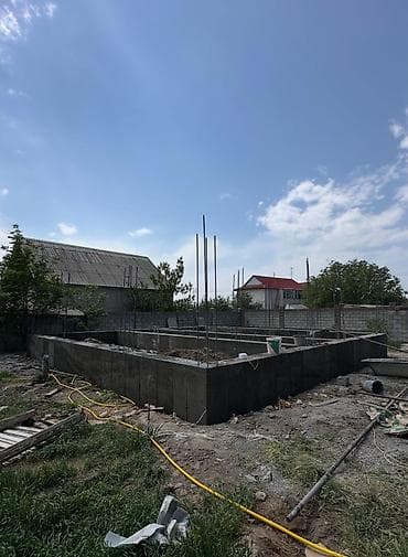 Услуги по строительству и ремонту: Фундамент Бесплатная консультация Больше 6 лет опыта — 4