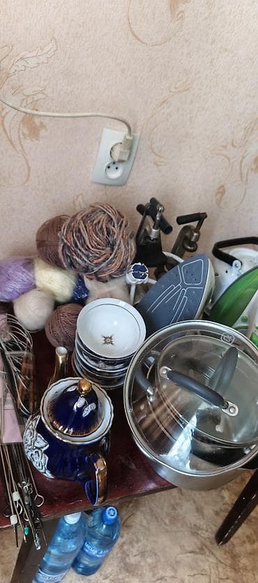 Кухонные принадлежности: Набор хозяйственных и кухонных принадлежностей Так же можно приобрести — 2