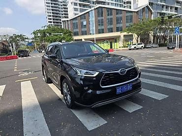 2 8: Toyota Highlander: 2022 г., 2.5 л, Автомат, Гибрид, Кроссовер — 5