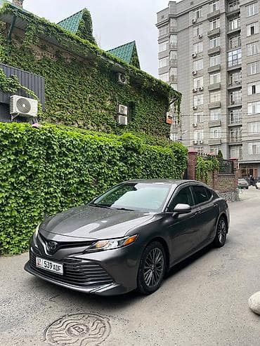 tesla model x: Toyota Camry: 2018 г., Автомат, Бензин, Седан — 7