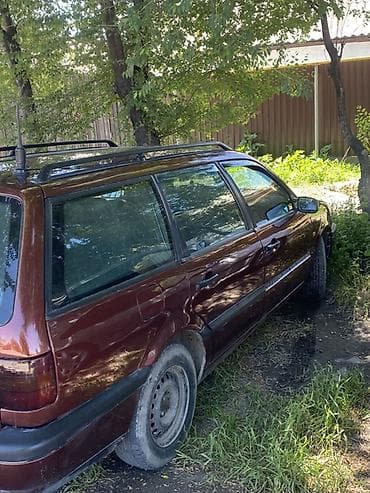 универсал багаж: Volkswagen Passat Variant: 1995 г., Универсал — 4