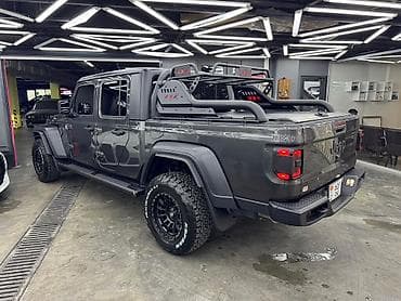 device kg: Jeep Gladiator: 2020 г., 3.6 л, Автомат, Бензин, Пикап — 6