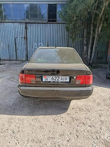 vaz 2114: Audi A6: 1993 г., 2.6 л, Механика, Бензин, Седан — 5