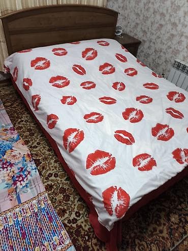 столик для корана: Гарнитур для зала, Б/у, Диван, ДСП, Самовывоз, цвет - Коричневый — 2