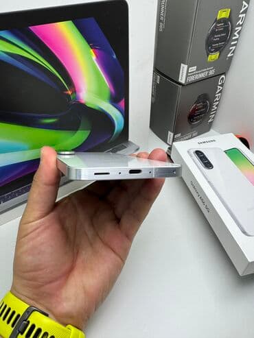 наушники комп: Samsung Galaxy A56, Новый, 256 ГБ, цвет - Белый, В рассрочку, 1 SIM, 2 SIM, eSIM — 3