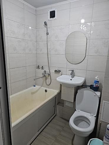 flat osh: Ата-Тюрк парк Сдается 1х ком квартира Этаж: 4 из 4 Серия: Хрущевка — 2