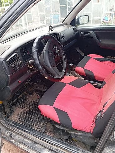 тактический очки: Volkswagen Golf: 1998 г., Механика, Хэтчбэк — 4