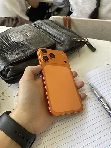 note 6: IPhone Xr, Б/у, Оранжевый — 3