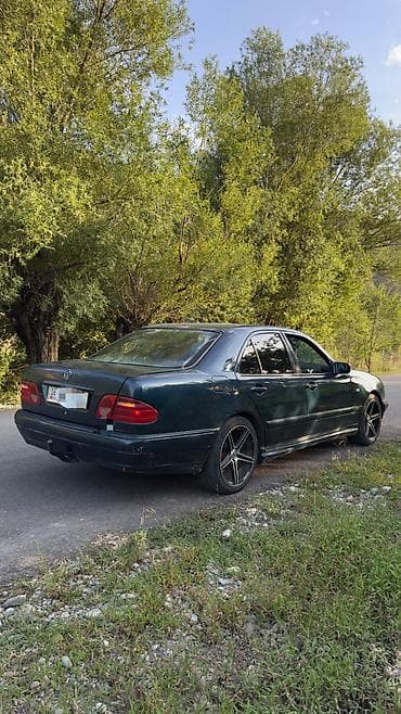 porsche cayene: Mercedes-Benz E-Class: 1997 г., 2 л, Механика, Бензин, Седан — 4