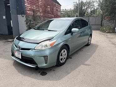 daf cf: Toyota Prius: 2013 г., 1.8 л, Вариатор, Гибрид, Хэтчбэк — 4