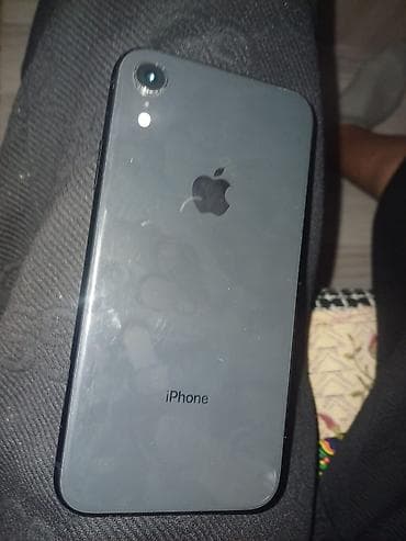 nokia 3410: IPhone XR - Память: 128 ГБ (доступно ~93,29 ГБ по скриншоту) - Экран — 2