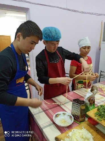 курсы визажиста в бишкеке: Курстар | Чач тарачтар, Косметологдор жана визажисттер, Депиляция чеберлери Сертификат берилет, Сарпталуучу материалдар менен камсыздоо, Үлгүлөр менен камсыздоо — 5