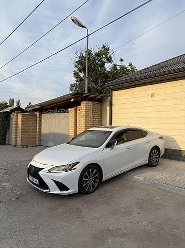 Lexus ES: 2022 г., 2.5 л, Автомат, Гибрид, Седан at lalafo.kg Lexus ES: 2022 г., 2.5 л, Автомат, Гибрид, Седан
