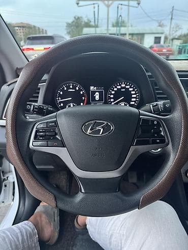 Hyundai Avante: 2017 г., 1.6 л, Автомат, Бензин, Седан — 3