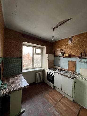 Комнаты: 3 комнаты, 57 м², Индивидуалка, 4 этаж, Старый ремонт — 1