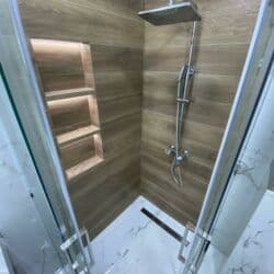 чистка ковер: Подготовка стен для укладки, Подготовка стен для грунтовки, Резка плитки | Керамическая плитка, Керамогранитая плитка, Мозаичная плитка | Вертикальная укладка, Диагональная укладка, Горизонтальная укладка Больше 6 лет опыта — 27