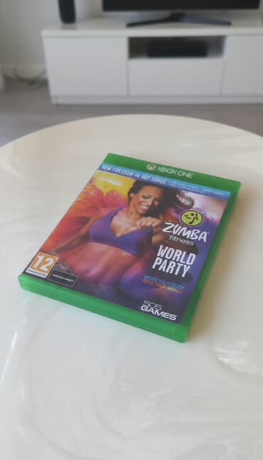 диск ufc 4: Zumba Fitness: World Party — игра для Xbox One от 505 Games — 1
