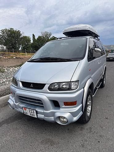 Mitsubishi Space Gear: 2002 г., 3 л, Автомат, Бензин, Минивэн — 1
