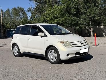 Toyota Ist: 2003 г., 1.3 л, Автомат, Бензин, Хэтчбэк