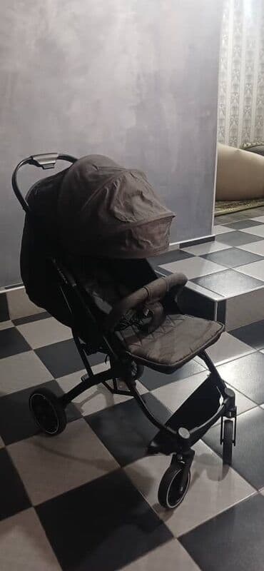 легкая складная: Коляска — 1