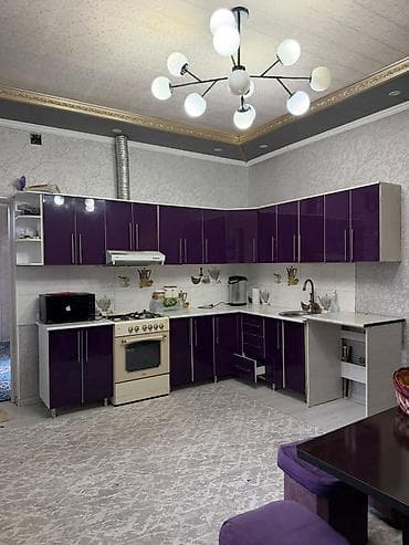 Продается кухонный гарнитур. Состояние хорошее. В некоторых местах