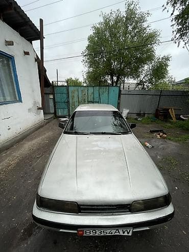 Mazda 626: 1990 г., 2 л, Механика, Бензин, Хэтчбэк — 6