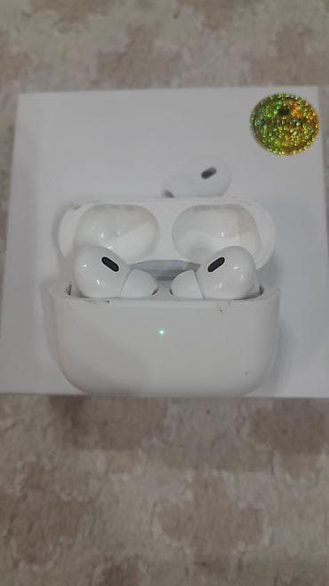 Зымсыз толук өлчөмдөгү кулакчын: Беспроводные наушники-вкладыши форм-фактора TWS с зарядным кейсом. в — 1