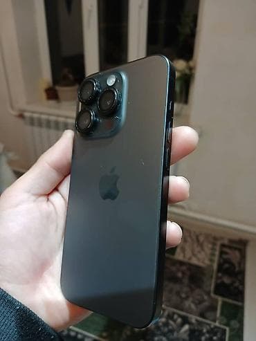 фейс айди: IPhone 15 Pro, Black Titanium — 2