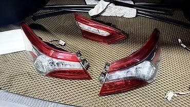124 крыло: Задние фонари (комплект) для автомобиля Toyota Camry 70 XLS. XLE — 3