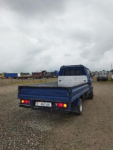 Продажа авто: Hyundai Porter: 1997 г., 2.5 л, Механика, Дизель — 4
