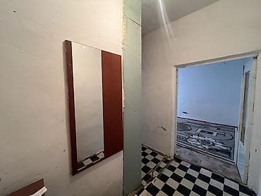 1 комната, 36 м², 1 этаж, Старый ремонт