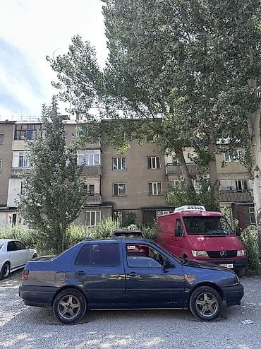 фольксваген фасад: Volkswagen Vento: 1993 г., 1.8 л, Механика, Бензин, Седан — 5