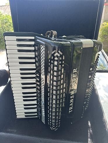 Аккордеон Transmaster - Клавиатура правая: пиано, 41 клавиша