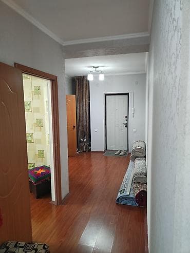 дома: 3 комнаты, 82 м², Ошский мкр., Индивидуалка, 2 этаж — 8