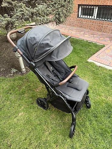 Коляска, цвет - Серебристый, Б/у