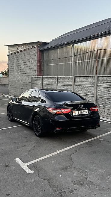 Toyota Camry: 2018 г., 2.5 л — 5