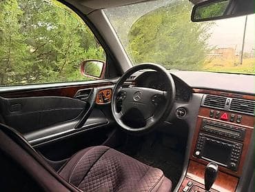 зад: Mercedes-Benz E-Class: 2001 г., 4.3 л, Автомат, Бензин, Седан — 8
