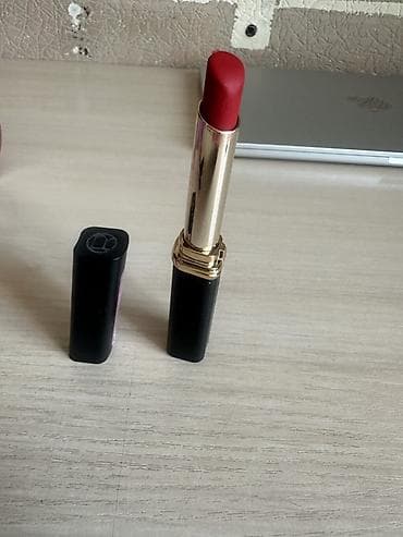 Табылгалар, бекерге берем: Губная помада L’Oréal Paris Color Riche Intense Volume Matte, оттенок — 1