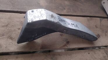 тормозные колодки nibk: Toyota Estima сапожок, Тойота Эстима кузовная накладка Передний — 1