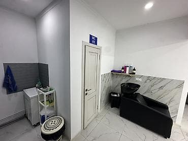 парикмахерские: Косметологическая студия 68 м², 1 комната, С ремонтом, С оборудованием, Многоэтажное жилое здание, Система безопасности — 6