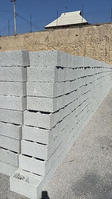 Керамзитобетонные блоки для строительства стен и перегородок. -