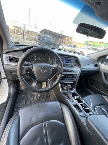 мото в кредит: Hyundai Sonata: 2015 г., 2 л, Типтроник, Газ, Седан — 10