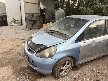фит битый: Honda Fit: 2004 г., 1.3 л, Вариатор, Бензин, Хэтчбэк — 3