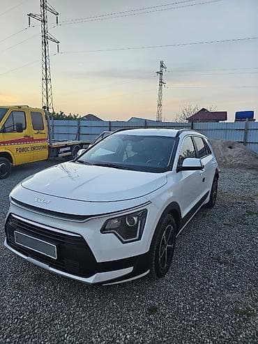 Kia Niro: 2022 г., Гибрид, Кроссовер — 2