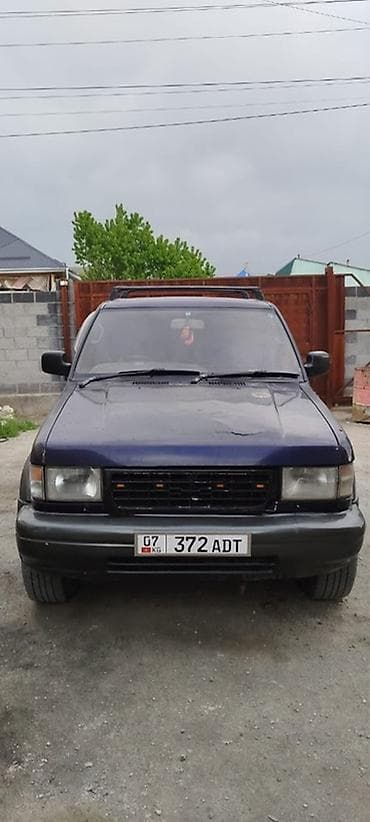въезд: Isuzu Bighorn: 1997 г., 3.2 л, Автомат, Газ, Внедорожник — 1